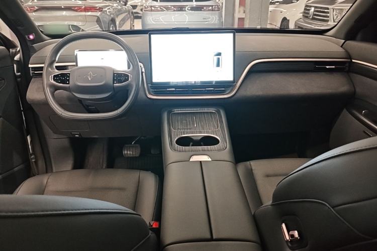 Used Dongfeng eπ eπ008 2024 210Max Range-Extended Version 6 Seats Center Console