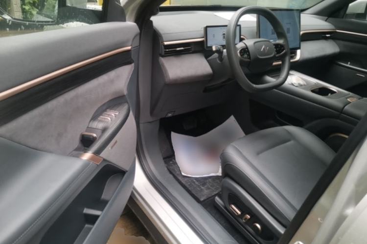 Used Dongfeng eπ eπ008 2024 636Max All-Electric Version 6 Seats Driver Seat
