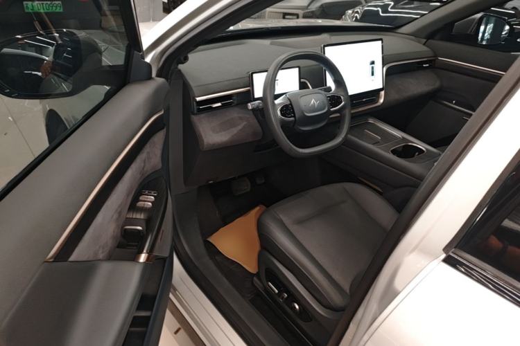 Used Dongfeng eπ eπ008 2024 210Max Range-Extended Version 6 Seats Driver Seat