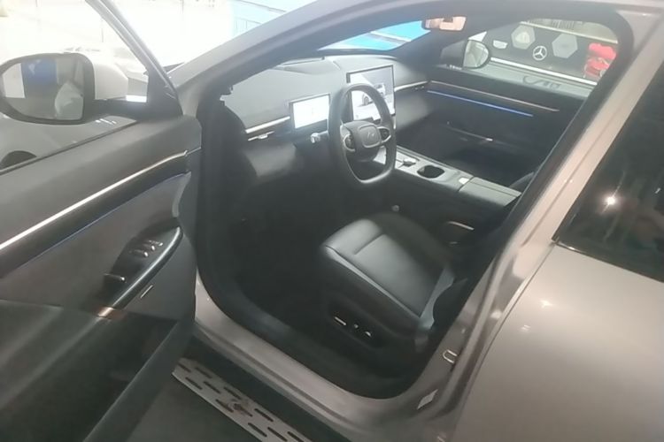Used Dongfeng eπ eπ008 2024 210Max Range-Extended Version 6 Seats Driver Seat