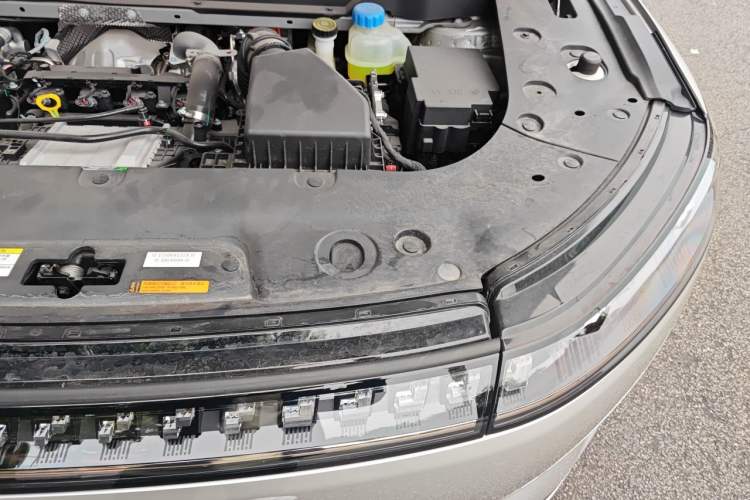 Used Dongfeng eπ eπ008 2024 210Max Range-Extended Version 6 Seats Engine Bay Left