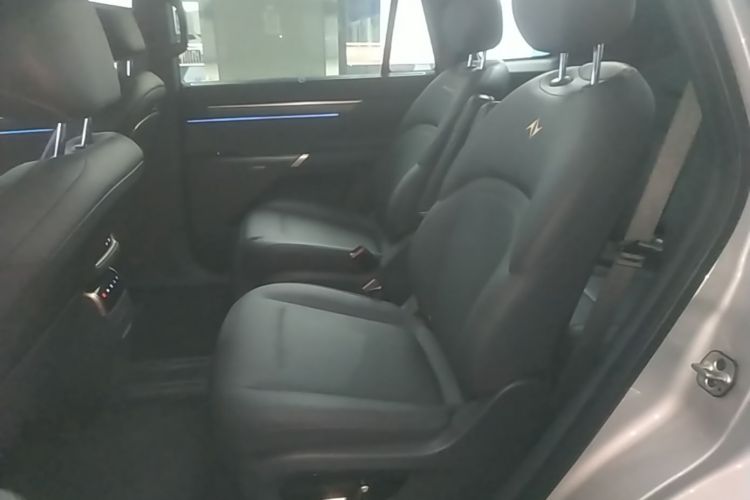 Used Dongfeng eπ eπ008 2024 210Max Range-Extended Version 6 Seats Left Rear Seat