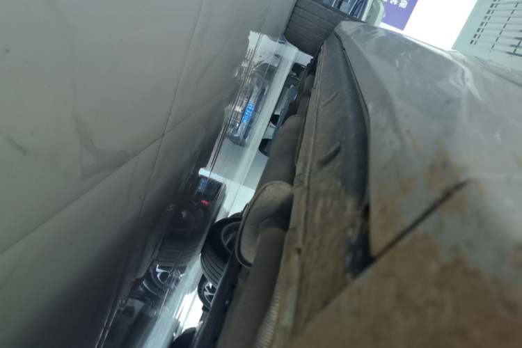 Used Dongfeng eπ eπ008 2024 210Max Range-Extended Version 6 Seats Right Side Sill