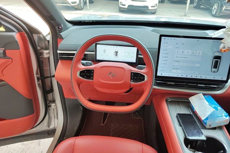 Used Dongfeng eπ eπ008 2024 210Max Range-Extended Version 6 Seats Steering Wheel