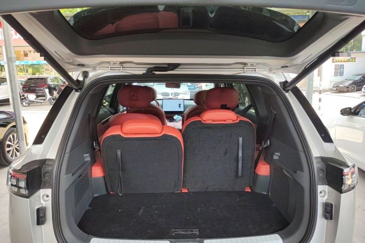 Used Dongfeng eπ eπ008 2024 210Max Range-Extended Version 6 Seats Trunk