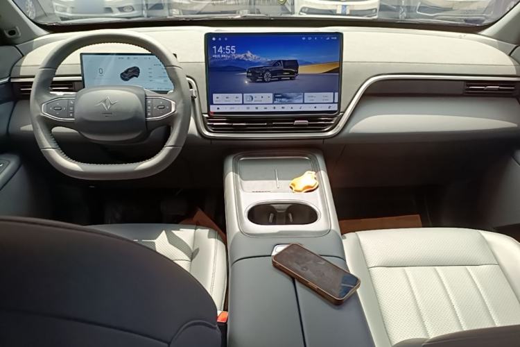 Used Dongfeng eπ eπ008 2025 210Ultra LikeYi Edition 6-Seater Center Console