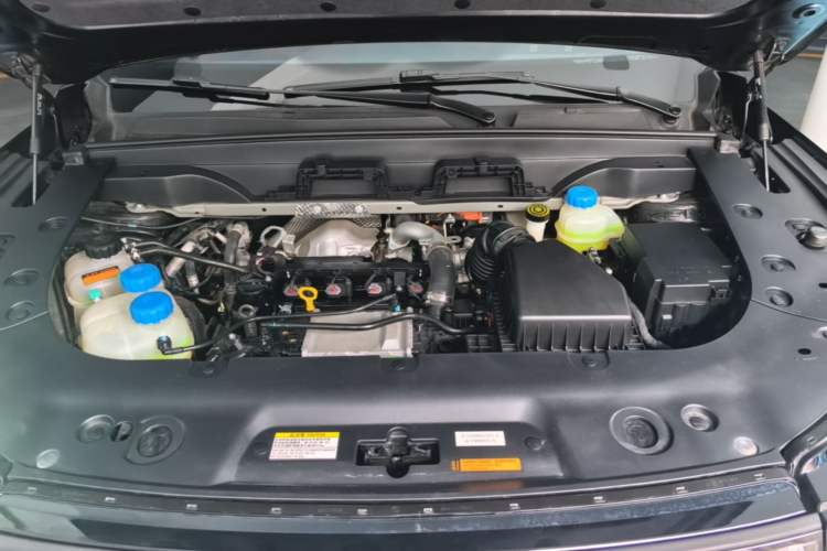 Used Dongfeng eπ eπ008 2025 210Ultra LikeYi Edition 6-Seater Engine Bay