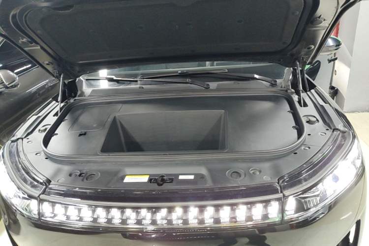 Used Dongfeng eπ eπ008 2025 636Ultra All-Electric Version 5 Seats Engine Bay