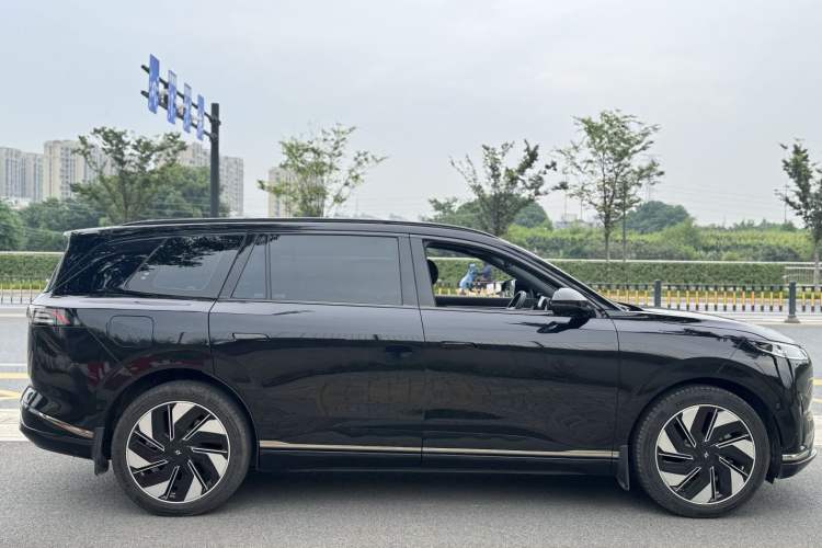Used Dongfeng eπ eπ008 2025 636Ultra All-Electric Version 5 Seats Exterior 7