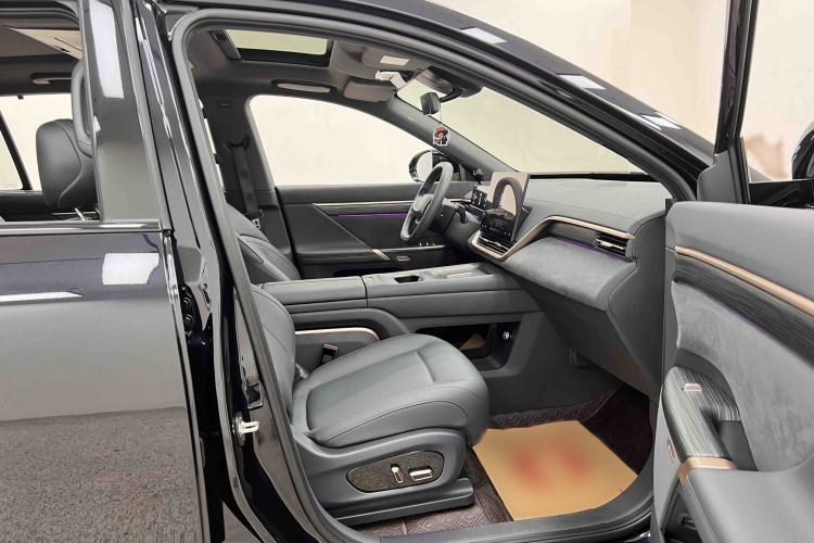 Used Dongfeng eπ eπ008 2025 210Ultra LikeYi Edition 6-Seater Interior 2