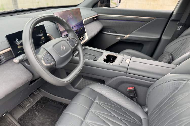 Used Dongfeng eπ eπ008 2025 636Ultra All-Electric Version 5 Seats Interior 3