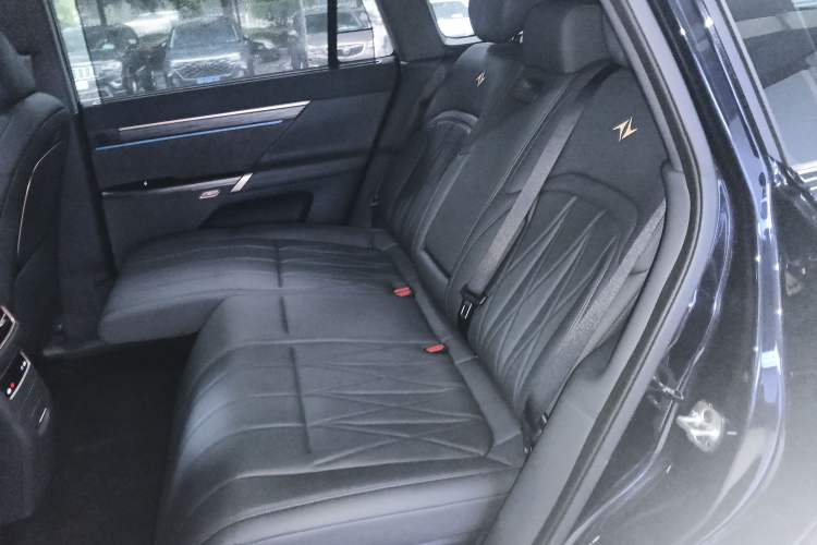 Used Dongfeng eπ eπ008 2025 210 Ultra LikeYi Edition 5-Seater Interior 3
