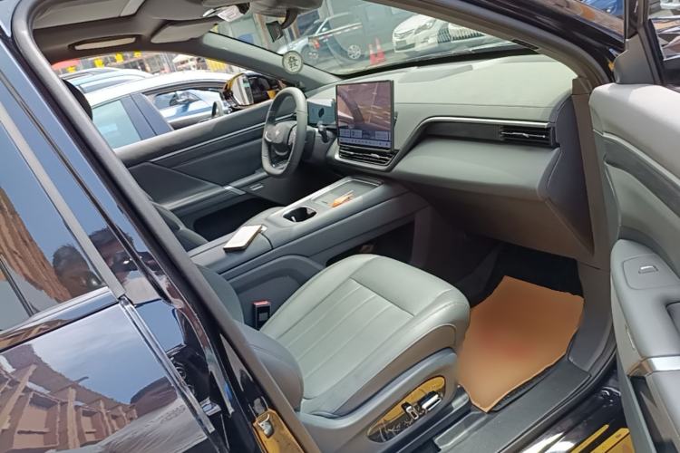 Used Dongfeng eπ eπ008 2025 210Ultra LikeYi Edition 6-Seater Right Front Seat