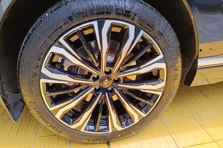 Used Dongfeng eπ eπ008 2025 210Ultra LikeYi Edition 6-Seater Right Rear Wheel Hub
