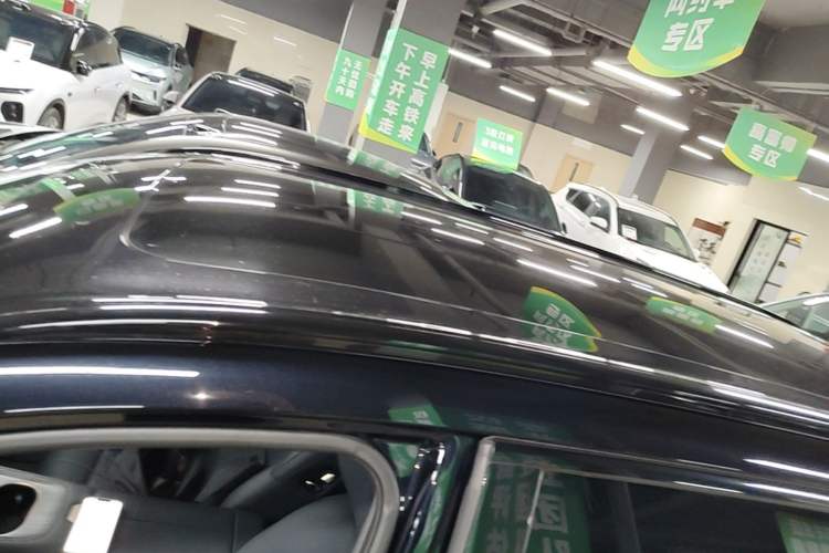 Used Dongfeng eπ eπ008 2025 636Ultra All-Electric Version 5 Seats Roof