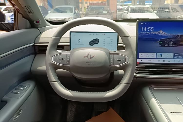 Used Dongfeng eπ eπ008 2025 210Ultra LikeYi Edition 6-Seater Steering Wheel