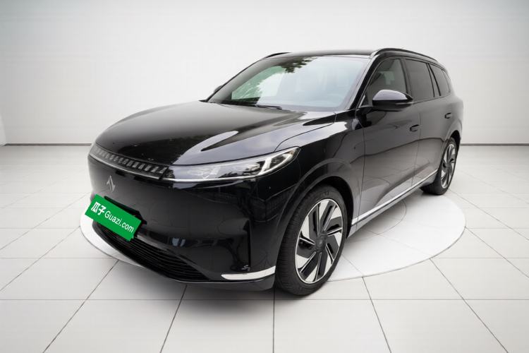 Dongfeng eπ eπ008 2025 210 Ultra Range-Extended Version 5 Seats