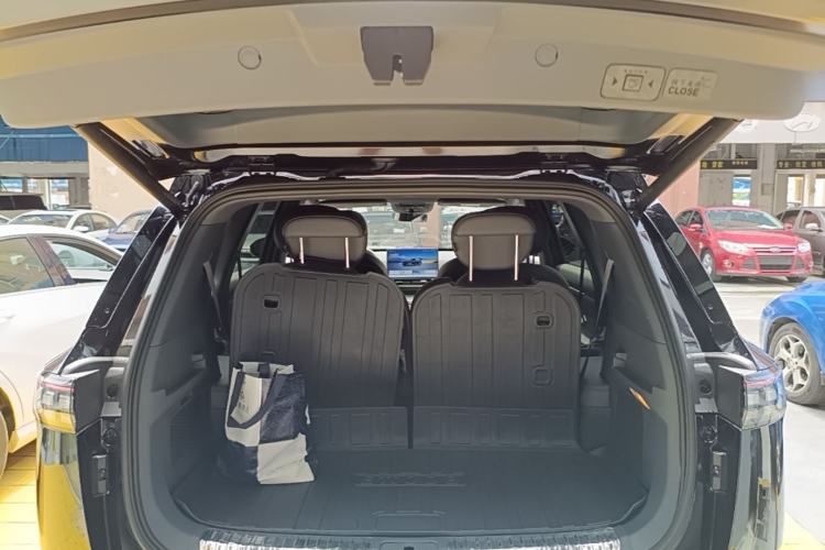 Used Dongfeng eπ eπ008 2025 210Ultra LikeYi Edition 6-Seater Trunk