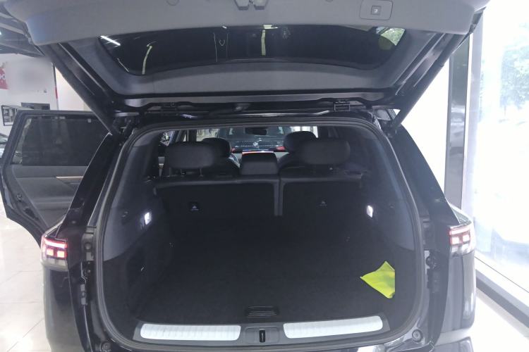 Used Dongfeng eπ eπ008 2025 210 Ultra LikeYi Edition 5-Seater Trunk