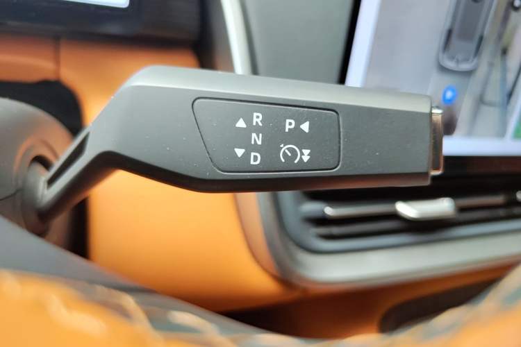 Used Dongfeng eπ eπ008 2025 210 Ultra Range-Extended Version 5 Seats Gear Lever