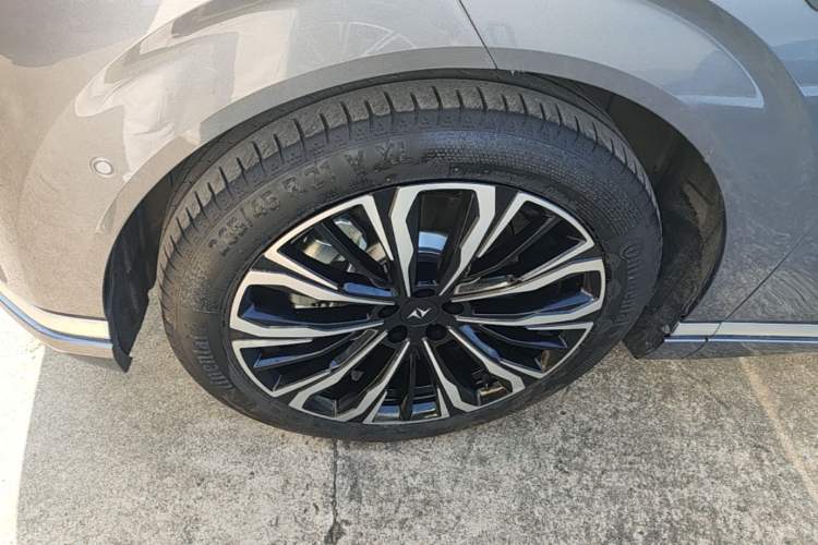 Used Dongfeng eπ eπ008 2025 636Max Rui Edition 6-Seater Exterior 4