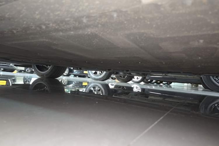 Used Dongfeng eπ eπ008 2025 636Ultra Smart Drive Version 6 Seats Left Side Sill
