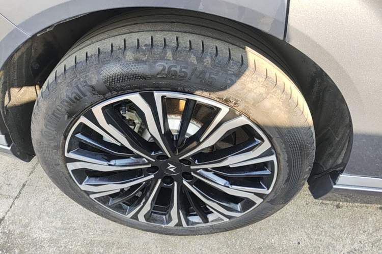 Used Dongfeng eπ eπ008 2025 636Max Rui Edition 6-Seater Right Rear Wheel Hub