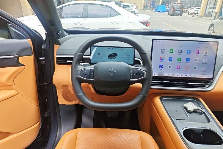 Used Dongfeng eπ eπ008 2025 636Ultra Smart Drive Version 6 Seats Steering Wheel