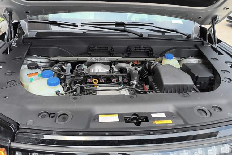 Used Dongfeng eπ eπ008 2025 210 Ultra LikeYi Edition 5-Seater Engine Bay