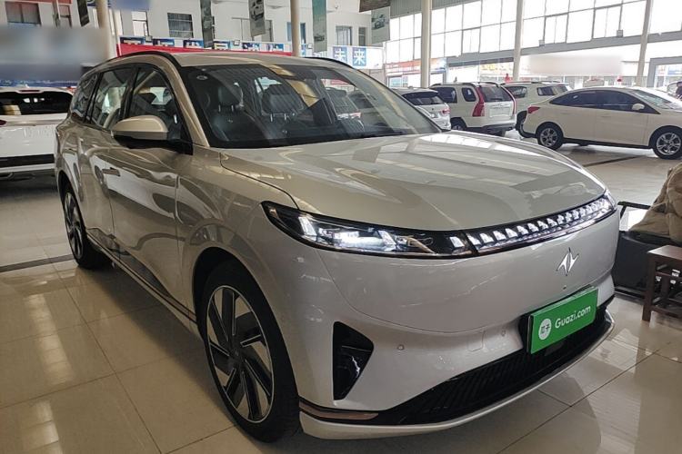 Used Dongfeng eπ eπ008 2025 210Ultra LikeYi Edition 6-Seater Front Right 45 Deg