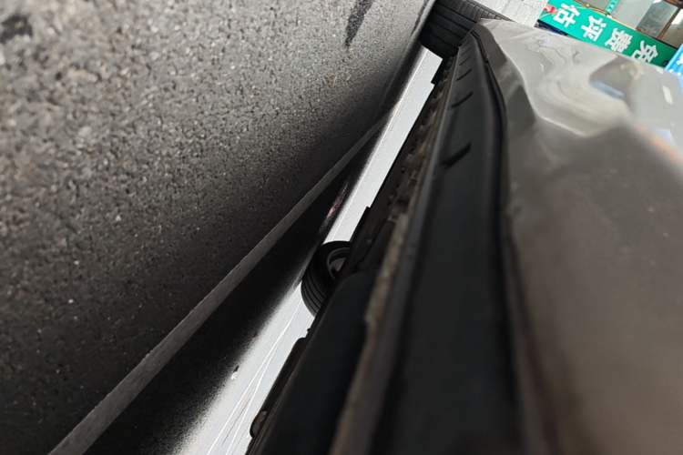 Used Dongfeng eπ eπ008 2025 210 Ultra Range-Extended Version 5 Seats Left Side Sill
