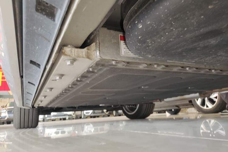 Used Dongfeng eπ eπ008 2025 210Ultra LikeYi Edition 6-Seater Left Side Sill