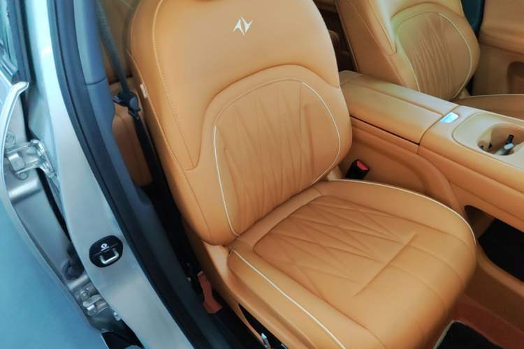 Used Dongfeng eπ eπ008 2025 636Ultra Smart Drive Version 5 Seats Right Front Seat