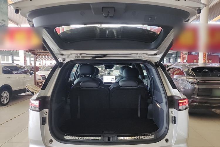 Used Dongfeng eπ eπ008 2025 210Ultra LikeYi Edition 6-Seater Trunk