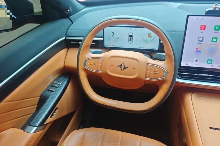 Used Dongfeng eπ eπ008 2025 210 Ultra LikeYi Edition 5-Seater Steering Wheel
