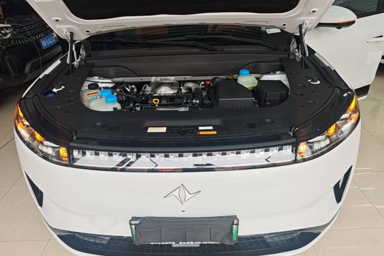 Used Dongfeng eπ eπ008 2025 210 Ultra Range-Extended Version 5 Seats Engine Bay