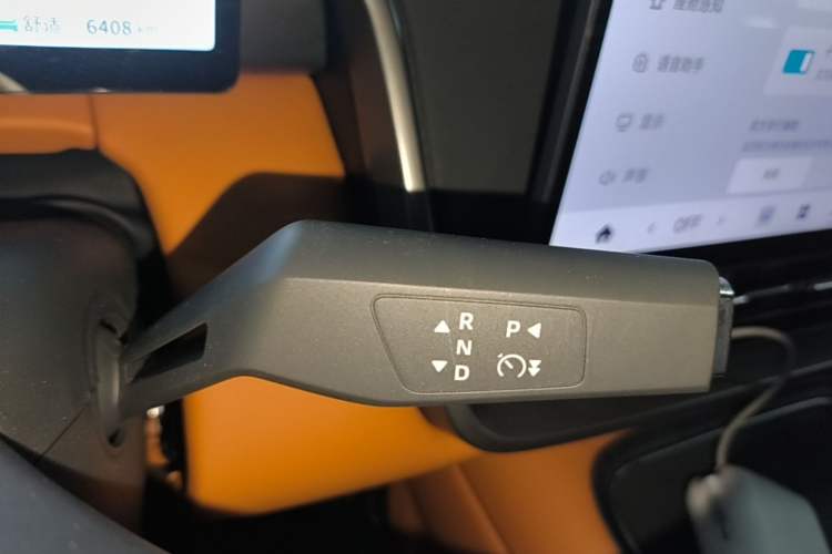 Used Dongfeng eπ eπ008 2025 210Max Rui Edition 6-Seater Gear Lever