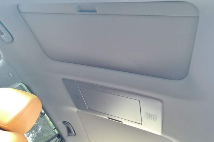 Used Dongfeng eπ eπ008 2025 210 Ultra Range-Extended Version 5 Seats Headliner