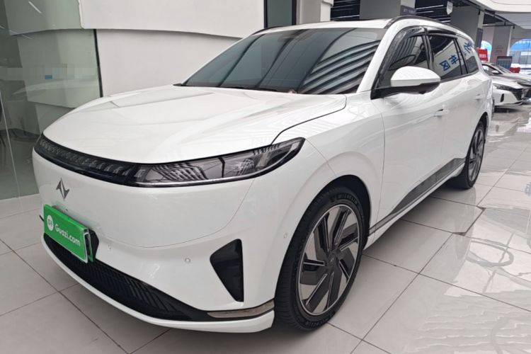 Dongfeng eπ eπ008 2025 210 Ultra Range-Extended Version 5 Seats