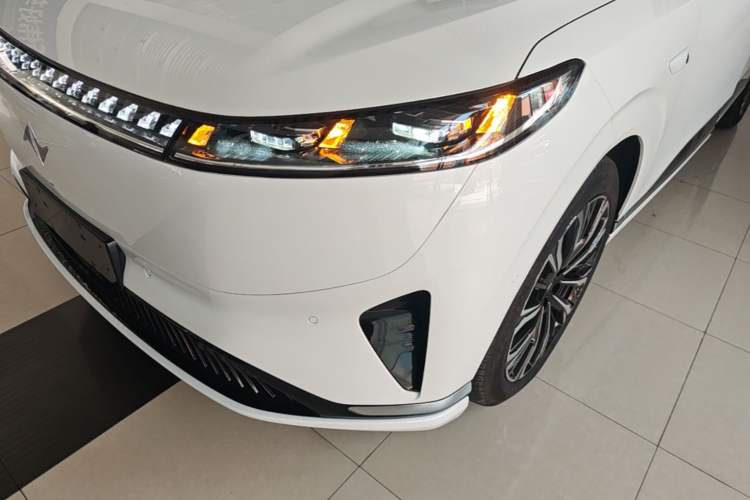 Used Dongfeng eπ eπ008 2025 210 Ultra Smart Drive Version 6 Seats Left Front Headlight