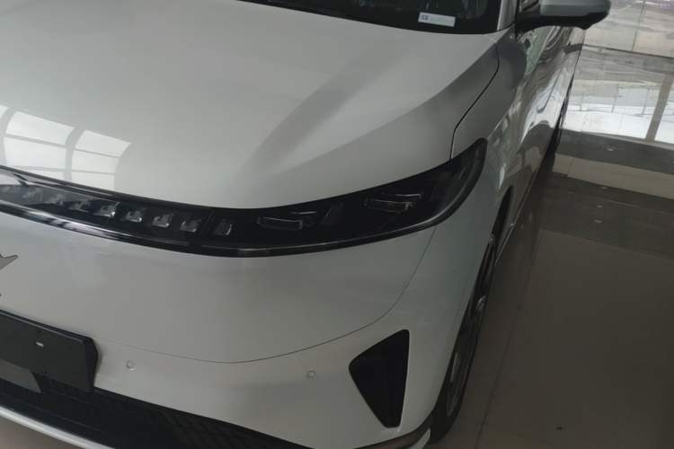 Used Dongfeng eπ eπ008 2025 210 Ultra Range-Extended Version 6 Seats Left Front Headlight
