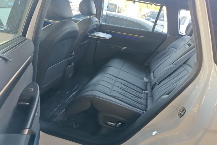 Used Dongfeng eπ eπ008 2025 210Max Range-Extended Version 5 Seats Left Rear Seat