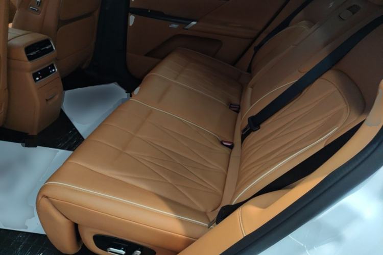 Used Dongfeng eπ eπ008 2025 636Ultra All-Electric Version 5 Seats Left Rear Seat