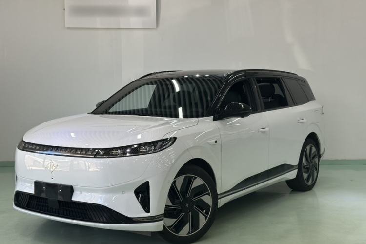 Dongfeng eπ eπ008 2025 210 Ultra Smart Drive Version 6 Seats