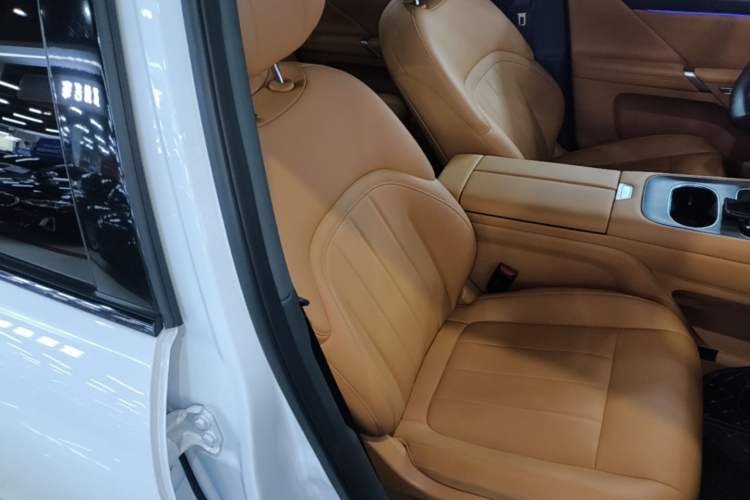Used Dongfeng eπ eπ008 2025 210Max Rui Edition 6-Seater Right Front Seat