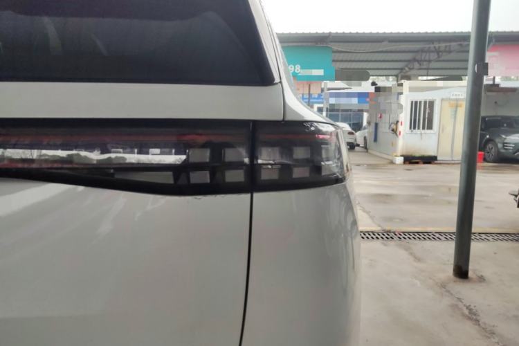 Used Dongfeng eπ eπ008 2025 636Max Rui Edition 6-Seater Right Rear Taillight