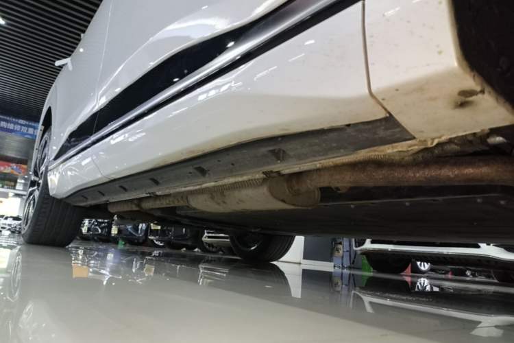 Used Dongfeng eπ eπ008 2025 210Max Rui Edition 6-Seater Right Side Sill