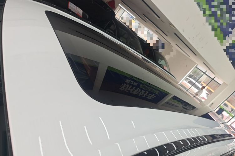 Used Dongfeng eπ eπ008 2025 210 Ultra Range-Extended Version 5 Seats Roof