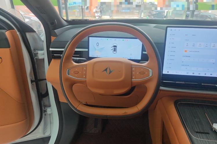 Used Dongfeng eπ eπ008 2025 210 Ultra Range-Extended Version 5 Seats Steering Wheel