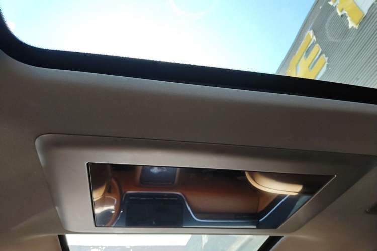 Used Dongfeng eπ eπ008 2025 210 Ultra Range-Extended Version 5 Seats Headliner